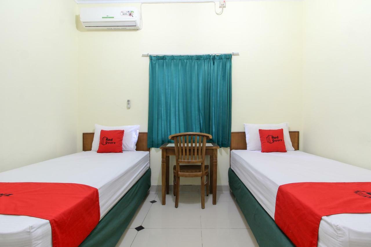 Reddoorz Near Rumah Sakit Condong Catur Maguwo Extérieur photo